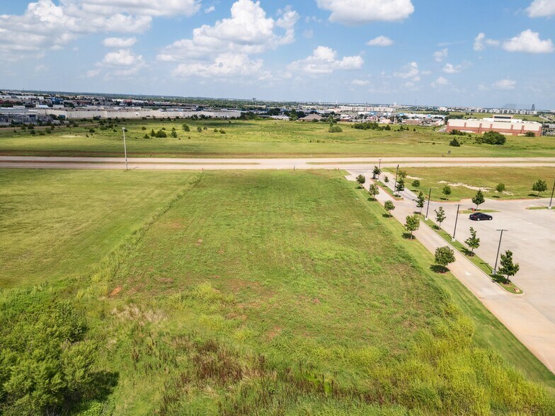 More Photos Of 13129 Highland Park Blvd, Oklahoma City Land For Sale