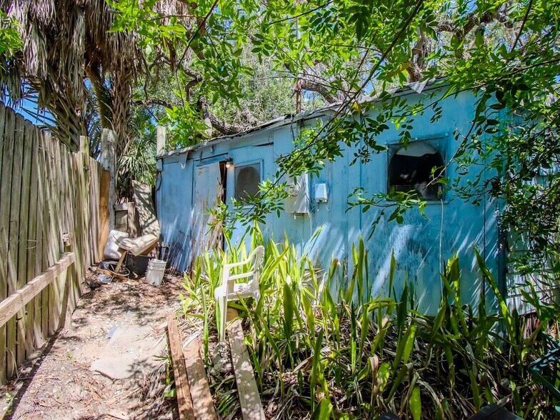 More Photos Of 1761 Beckett Way & US Highway 19, Tarpon Springs Bar For Sale