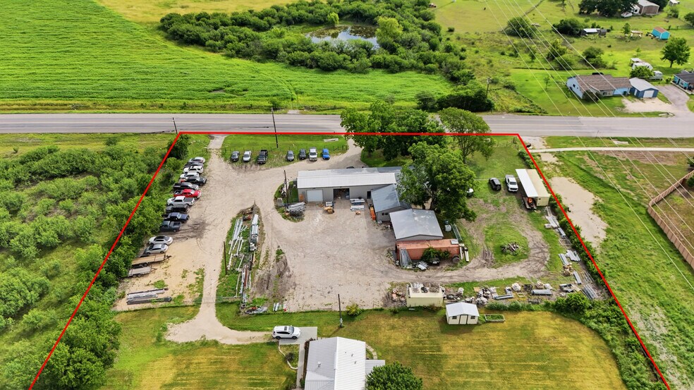More Photos Of 1512 Posey Rd, San Marcos Office For Sale