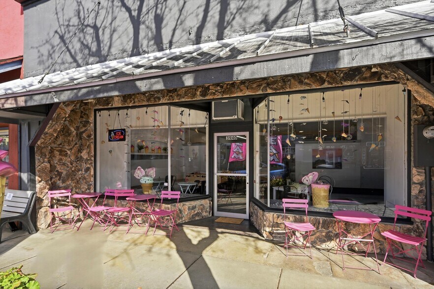 Primary Photo Of 3940 Main St, Kelseyville Storefront Retail Office For Sale