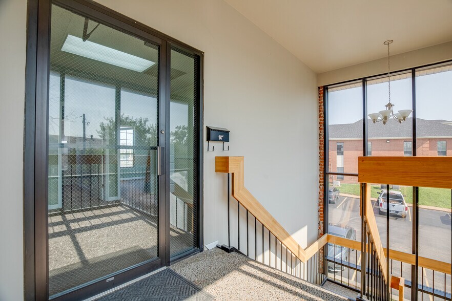 More Photos Of 4191 Crescent Dr, Saint Louis Medical For Lease