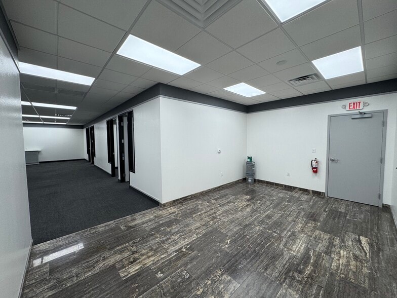 More Photos Of 2760-2764 Lake Sahara Dr, Las Vegas Medical For Lease