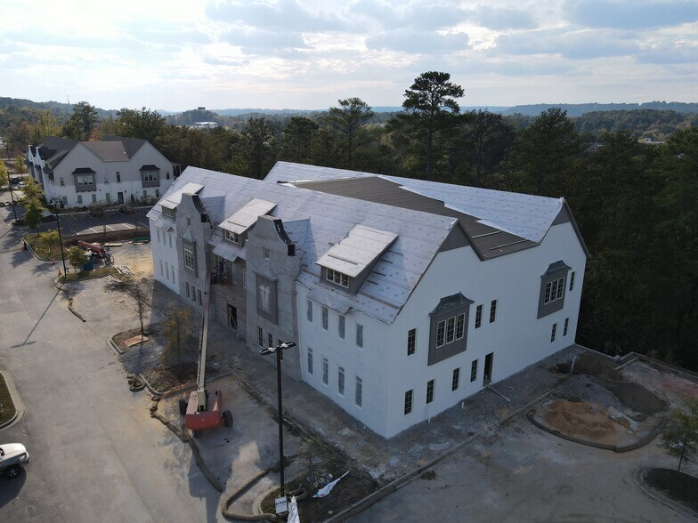 More Photos Of 2421 International Park Dr, Birmingham Office For Sale
