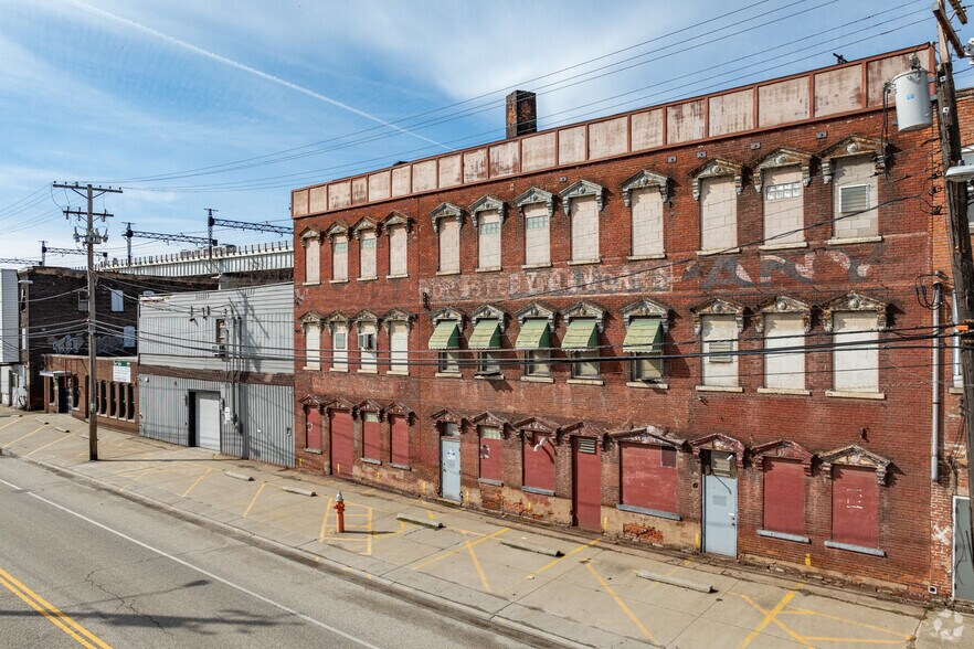 More Photos Of 1720 Columbus Rd, Cleveland Office Residential For Sale