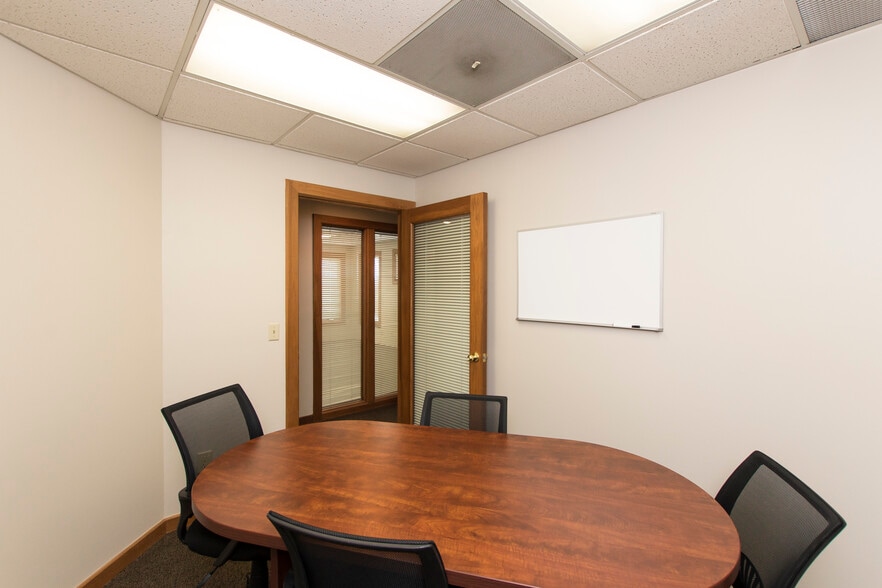 More Photos Of 6768-6796 Loop Rd, Centerville Medical For Lease