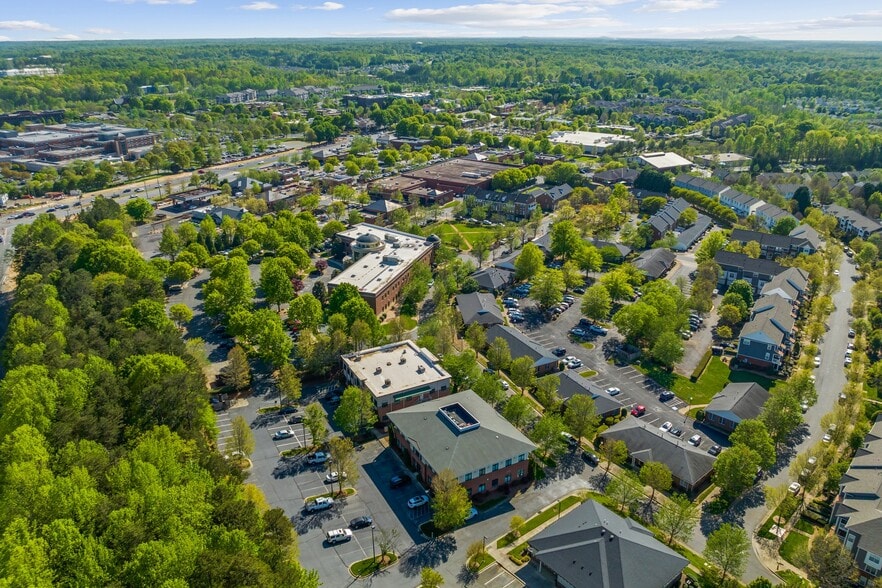 More Photos Of 10224 Hickorywood Hill Ave, Huntersville Office For Lease