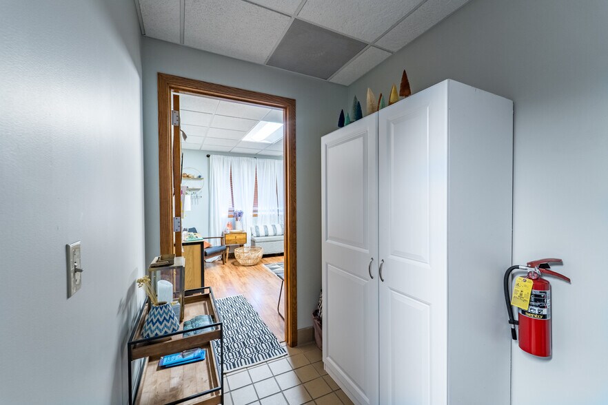 More Photos Of 7505 Stone Ridge Dr, Weston Medical For Sale