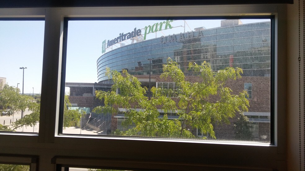 More Photos Of 1313 Cuming St, Omaha Apartments For Lease