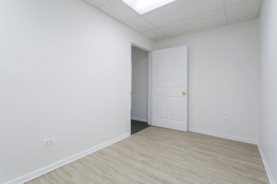 More Photos Of 1835 N 19th Ave, Melrose Park Medical For Lease