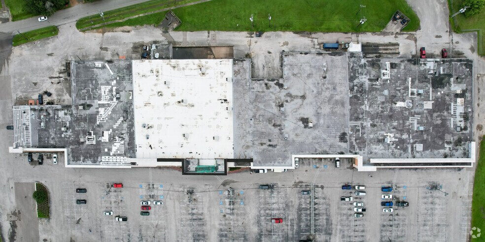 More Photos Of 151-395 W Main St, League City Unknown For Lease