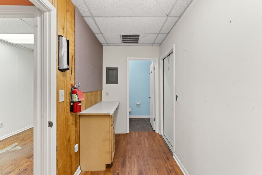 More Photos Of 2629 W 23rd St, Panama City Office For Sale