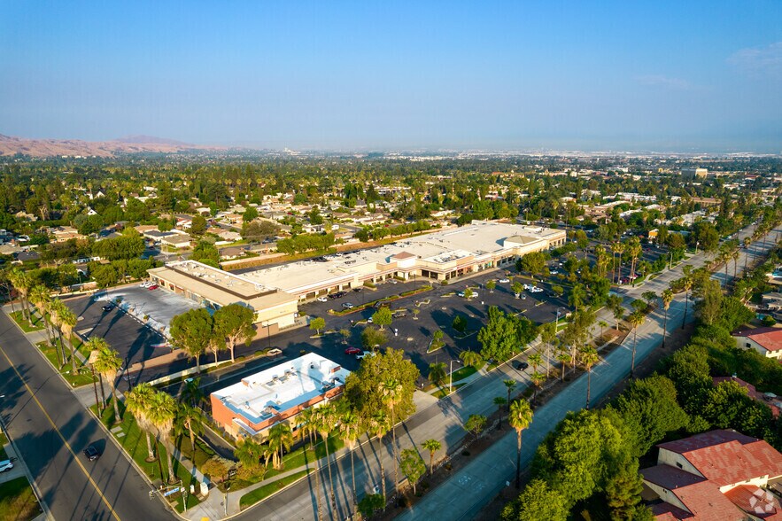 More Photos Of 700 E Redlands Blvd, Redlands Unknown For Lease