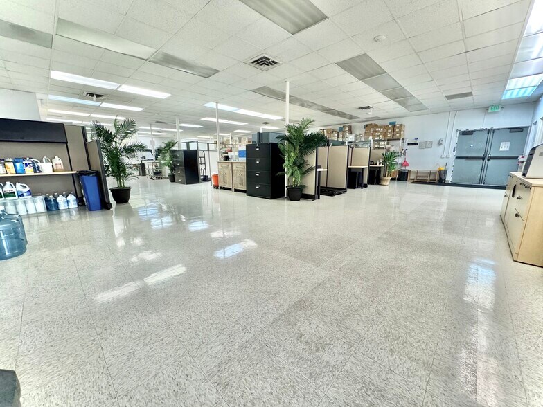 More Photos Of 795 San Antonio Rd, Palo Alto Flex For Lease