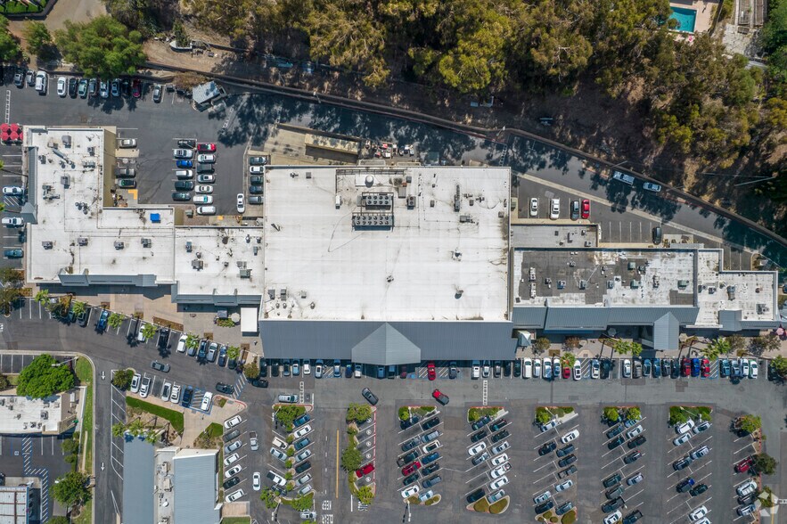 More Photos Of 4404 Bonita Rd, Bonita Unknown For Lease