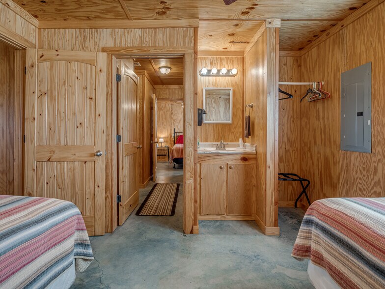 More Photos Of 341070 E 890 Rd, Chandler Lodge Meeting Hall For Sale