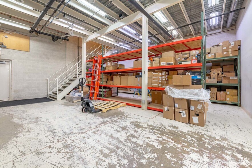 More Photos Of 1133 W Van Buren St, Chicago Medical For Lease