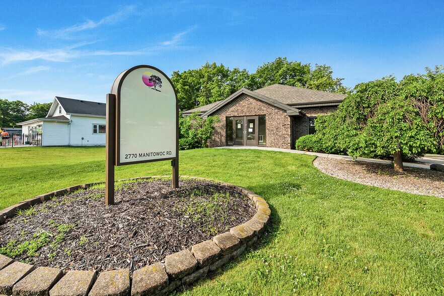 More Photos Of 2770 Manitowoc Rd, Green Bay Office For Sale