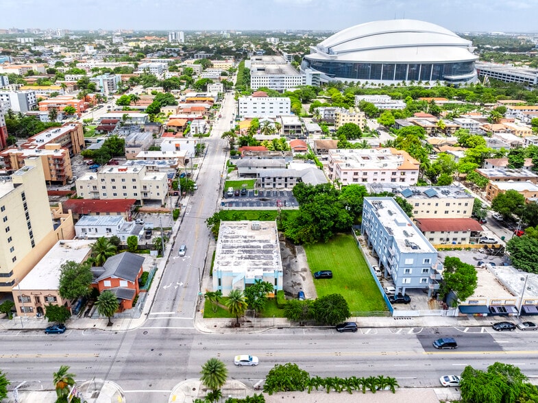 More Photos Of 300 NW 12th Ave, Miami Loft Creative Space For Sale