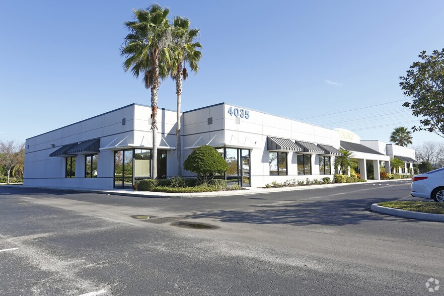 More Photos Of 4033 Tampa Rd, Oldsmar Office For Lease