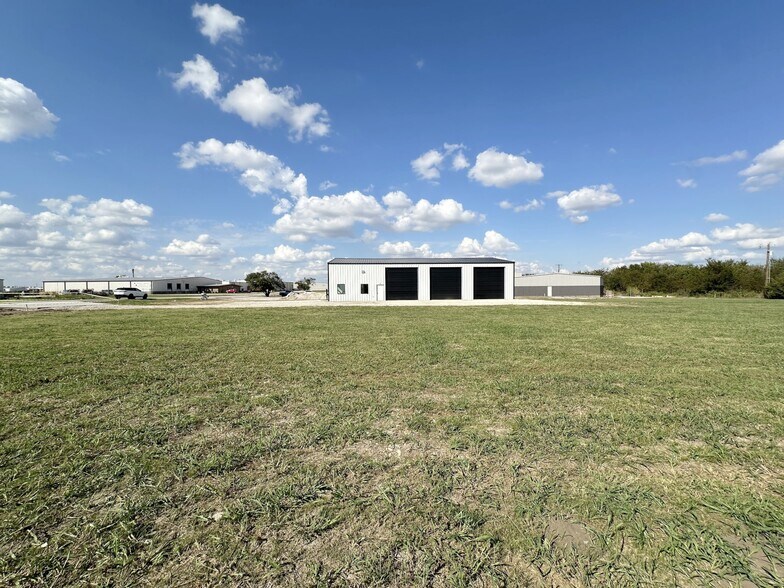 More Photos Of 1704 Westair, Gainesville Warehouse For Sale