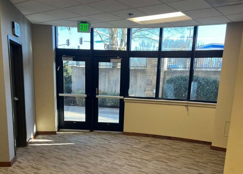 More Photos Of 777 Commercial St SE, Salem Office For Lease