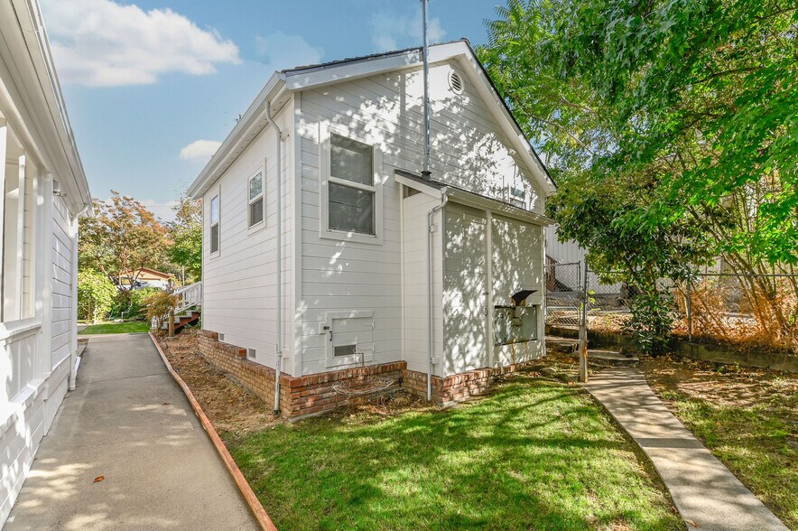 More Photos Of 68 Church Hill Rd, San Andreas Flex For Sale