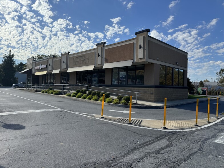More Photos Of 1020 Wilkes Barre Township Blvd, Wilkes Barre Restaurant For Lease