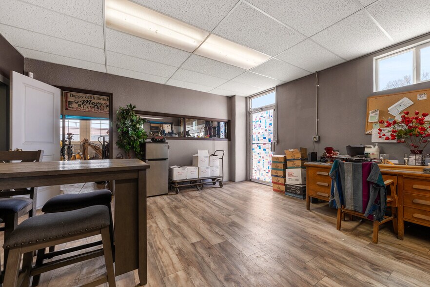 More Photos Of 802 Main St, Walsenburg Auto Repair For Sale