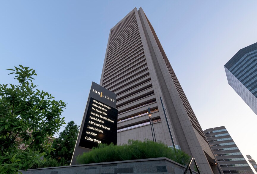 More Photos Of 100 Light St, Baltimore Office For Lease
