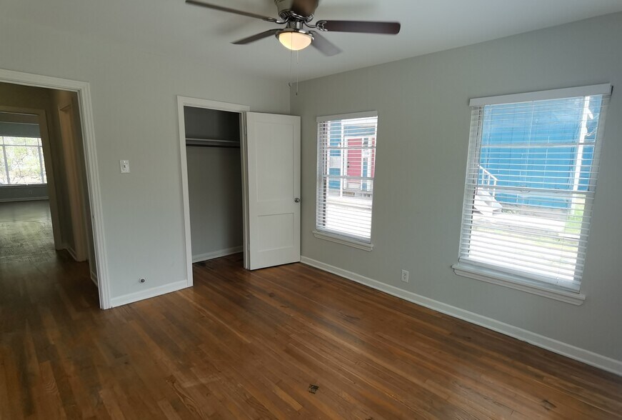 More Photos Of 340 Natalen Ave, San Antonio Multifamily For Sale