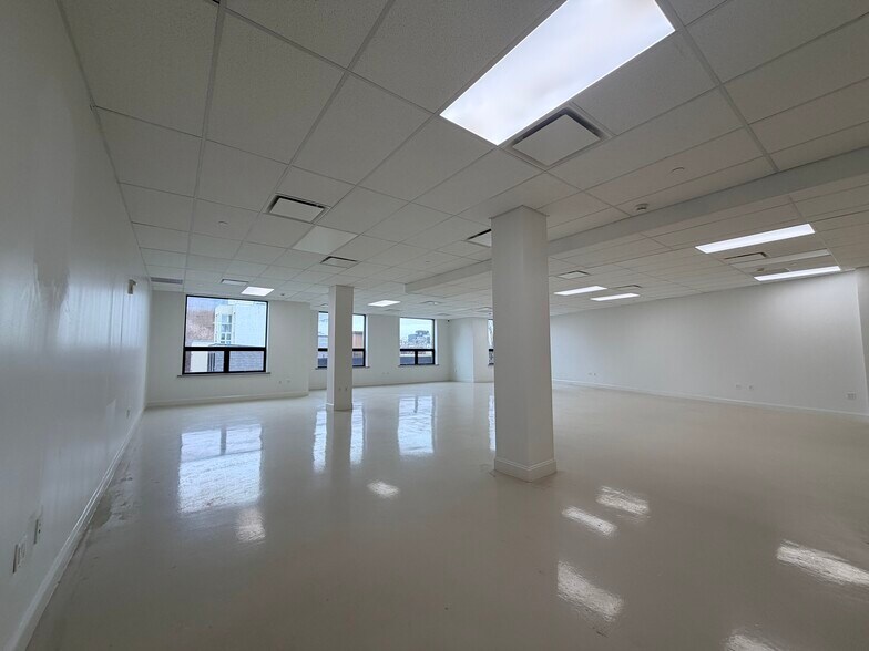 More Photos Of 306 Powers St, Brooklyn Office For Lease