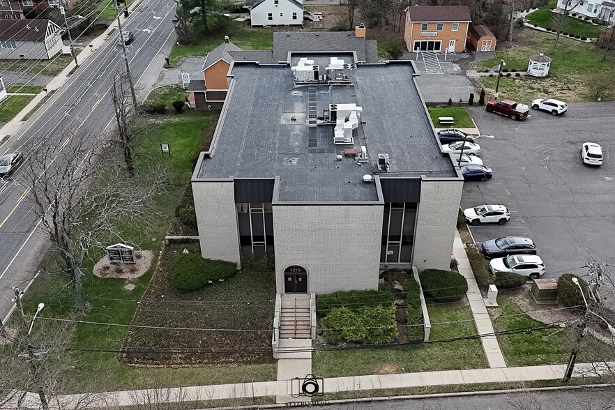 More Photos Of 1215 Livingston Ave, North Brunswick Office For Sale