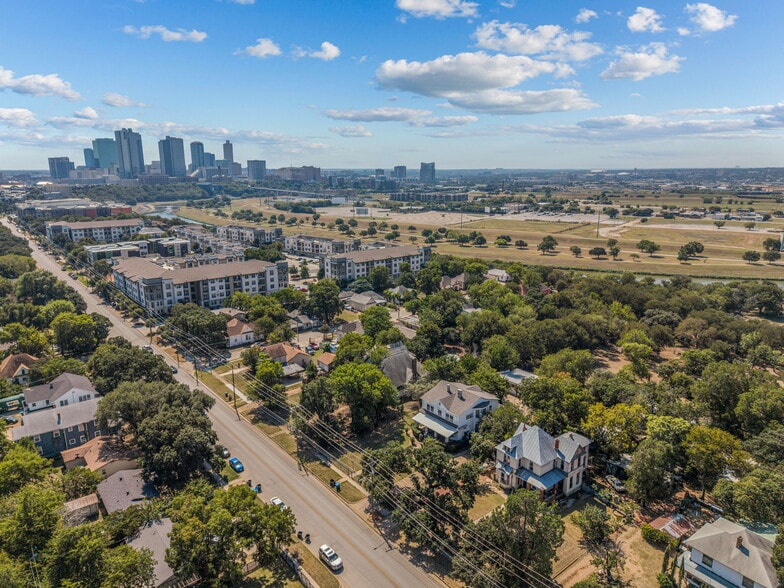 More Photos Of 1005 Samuels Ave, Fort Worth Land For Sale