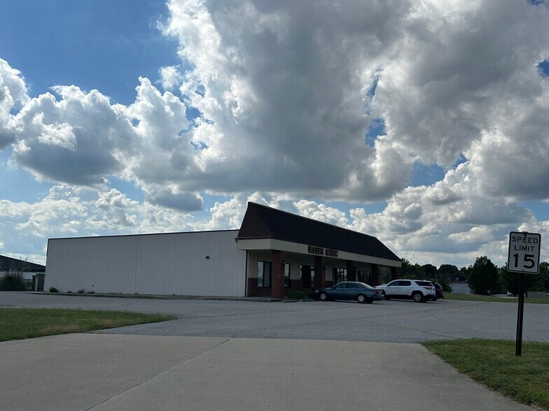 More Photos Of 4510 N Illinois St, Swansea Freestanding For Sale