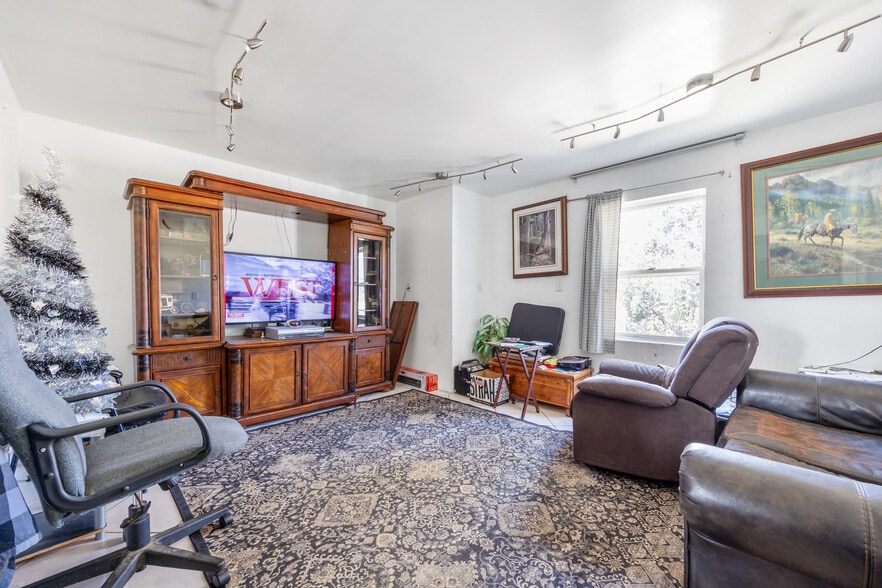 More Photos Of 150 S Monte Vista Ave, San Dimas Loft Creative Space For Sale