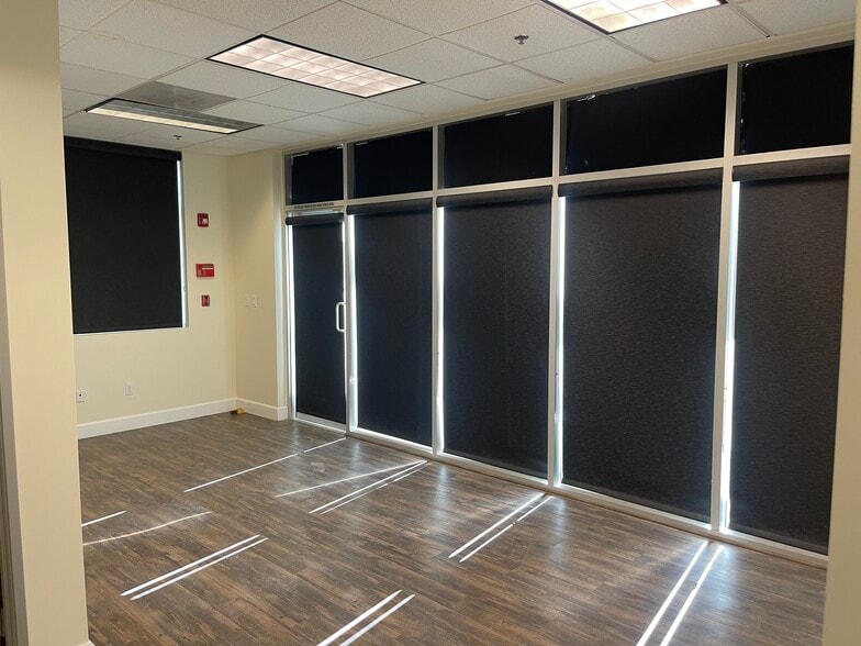 More Photos Of 1610 S Grove Ave, Ontario Warehouse For Lease