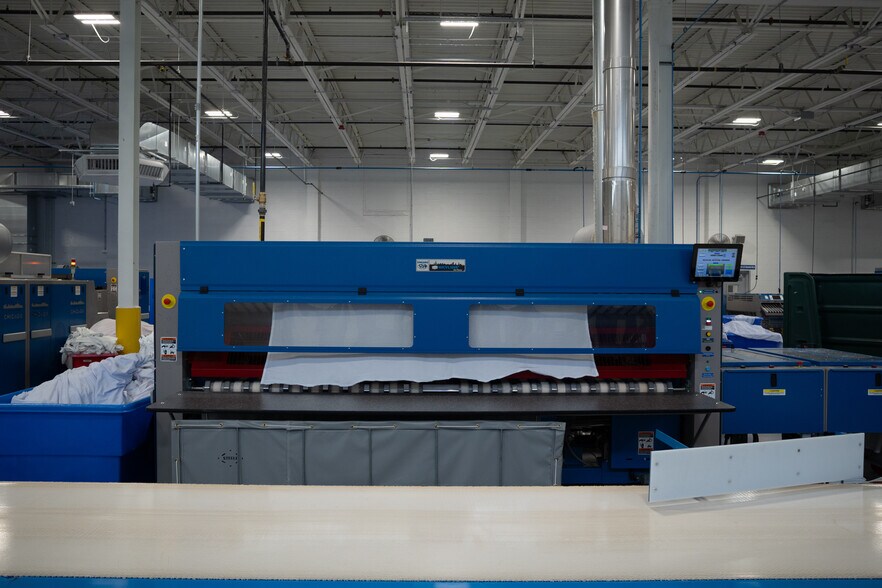 More Photos Of 4100 W Fillmore St, Chicago Warehouse For Lease