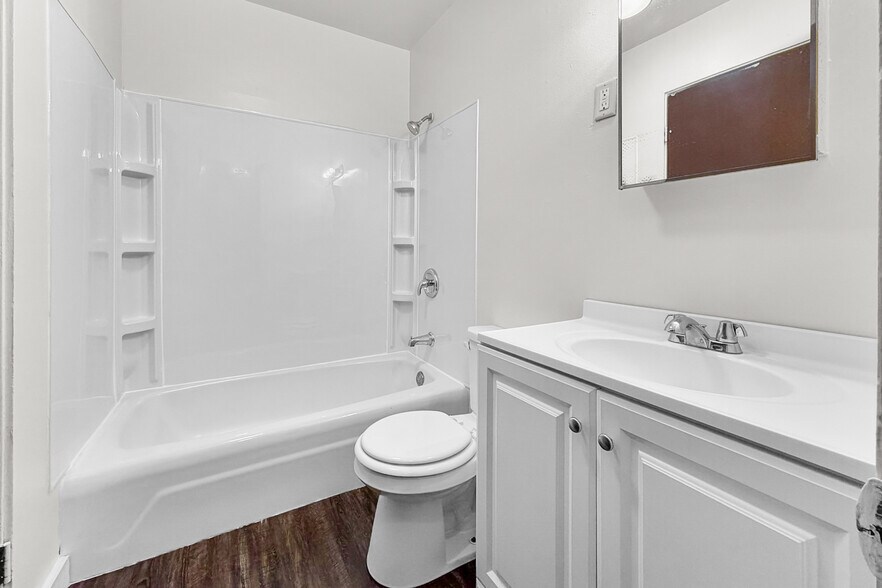 More Photos Of 1103 25th St, Rock Island Apartments For Sale