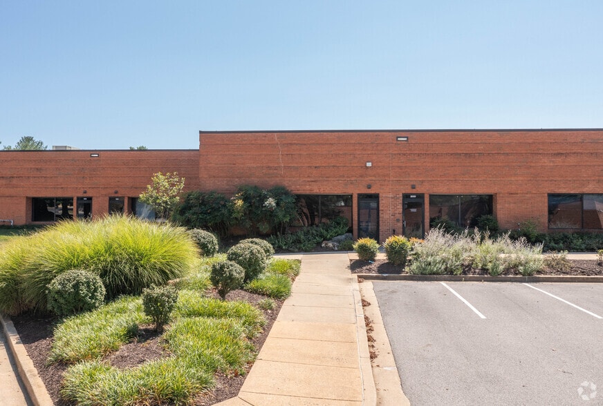 More Photos Of 8989 Herrmann Dr, Columbia Light Distribution For Lease