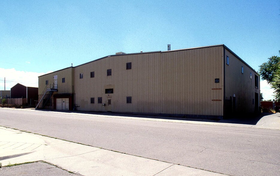 More Photos Of 3300 E 43rd Ave, Denver Manufacturing For Sale