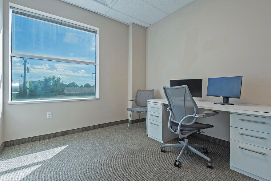 More Photos Of 512 E 4500 S, Salt Lake City Office For Sale