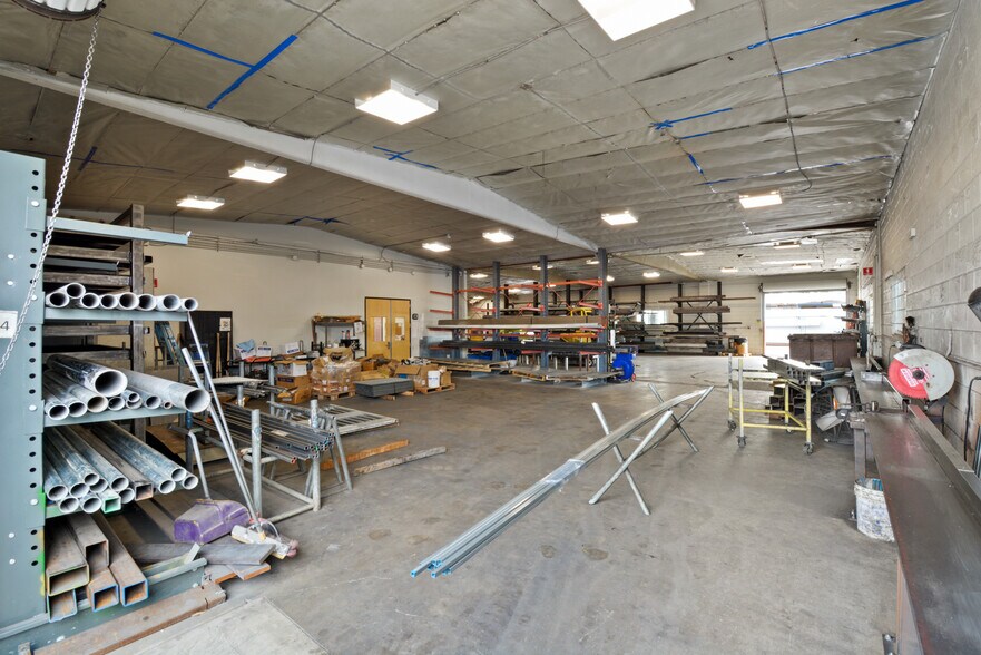 More Photos Of 1024-1026 E Arlee Pl, Anaheim Warehouse For Sale