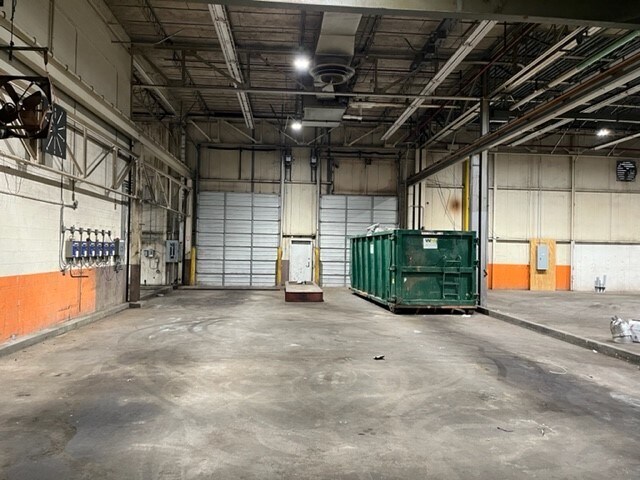 More Photos Of 10500 W Reno Ave, Oklahoma City Manufacturing For Sale
