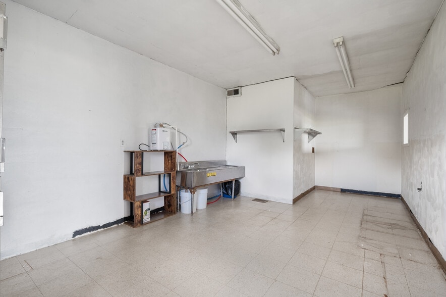 More Photos Of 2006 Mount Pleasant Rd, Greensburg Freestanding For Sale