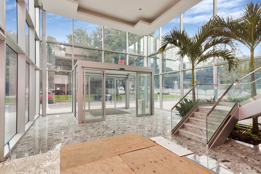 More Photos Of 611 W Hartsdale Ave, White Plains Medical For Lease