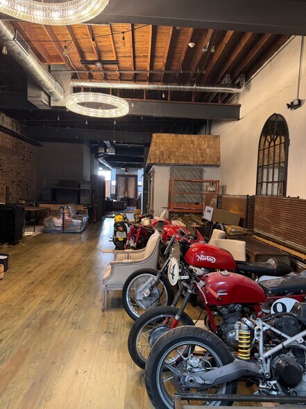 More Photos Of 414 Northampton St, Easton Restaurant For Lease