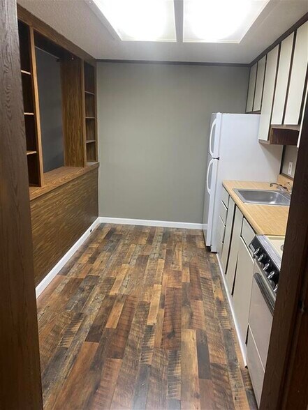 More Photos Of 101 Longview Dr, Russellville Apartments For Sale