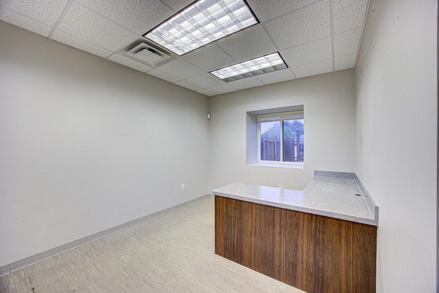 More Photos Of 311 S Highway 183, Leander Medical For Sale