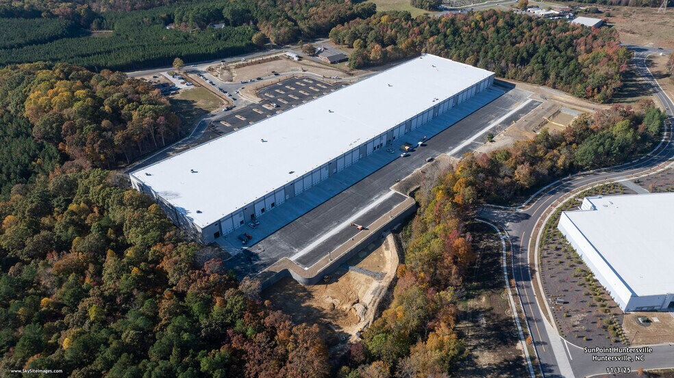 More Photos Of 11006 Mount Holly Huntersville Rd, Huntersville Distribution For Lease