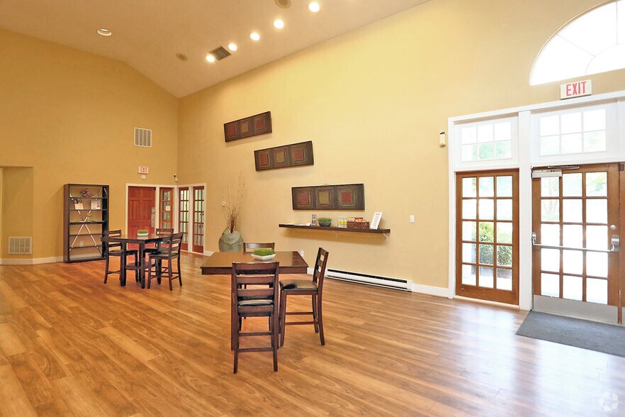 More Photos Of 3001 Reflections Way, Virginia Beach Apartments For Sale